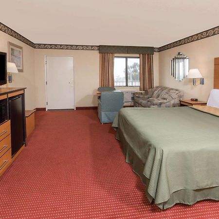 Travelodge by Wyndham San Clemente Beach Buitenkant foto