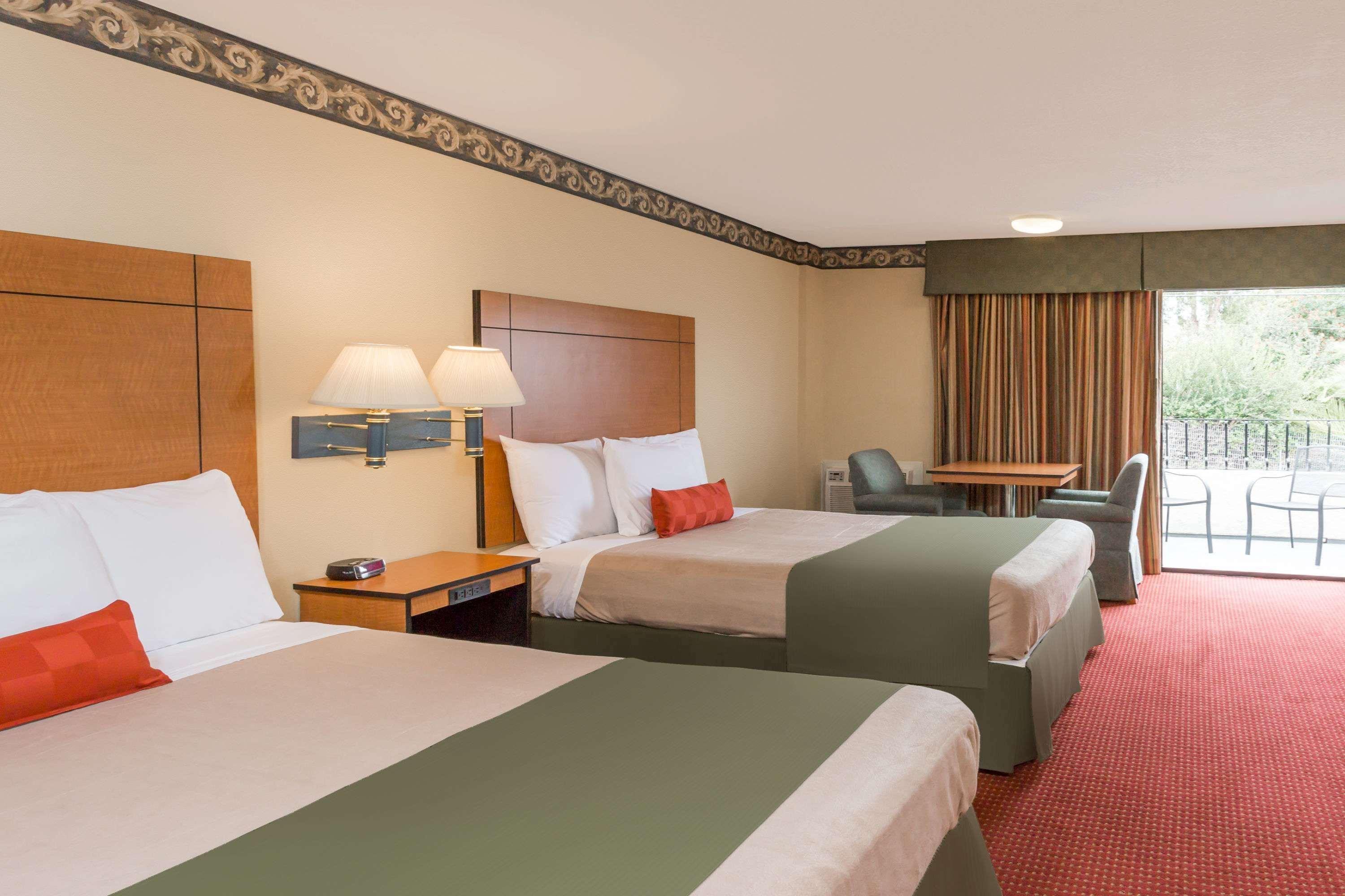 Travelodge by Wyndham San Clemente Beach Buitenkant foto