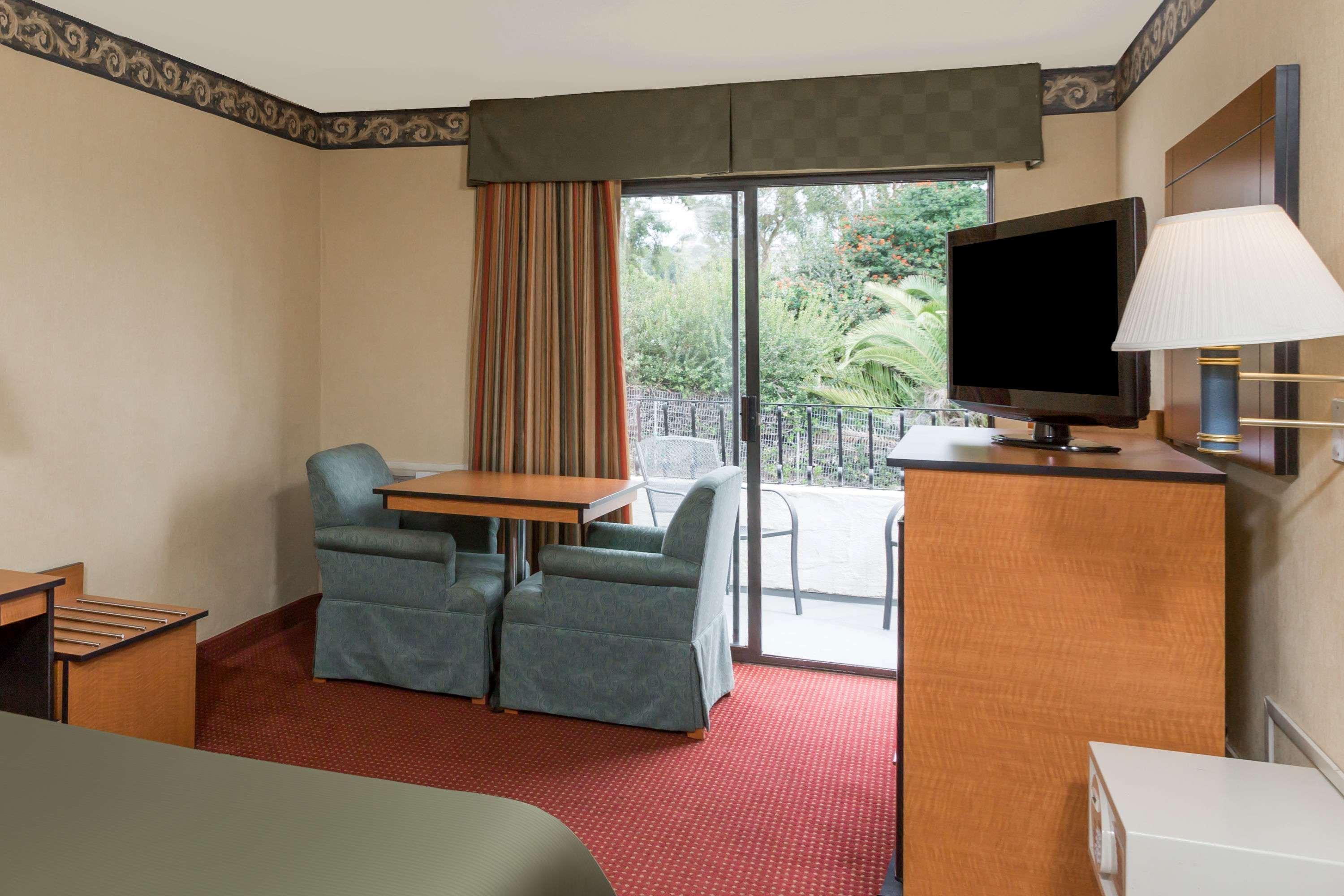 Travelodge by Wyndham San Clemente Beach Buitenkant foto